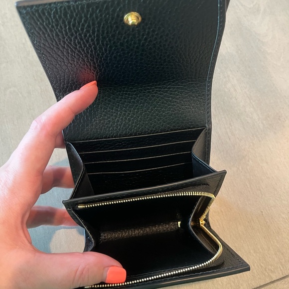 Gucci Black and Gray Women's Wallet - Picture 4 of 9